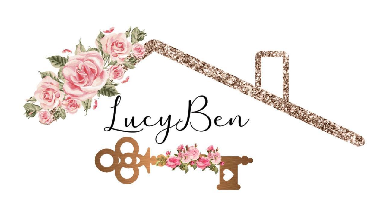 Lucyben Guesthouse Каша Экстерьер фото