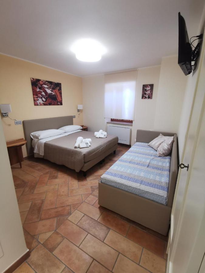 Lucyben Guesthouse Каша Экстерьер фото